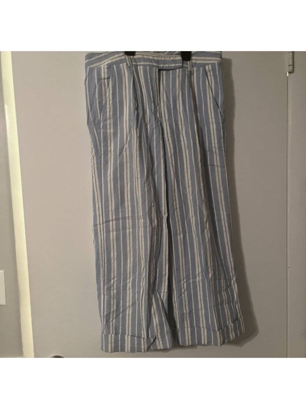 Women’s Tommy Hilfiger Capris Dana Fit Size 4 Wide Leg Striped Blue Cuffed